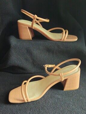 Nine West Tan Grayce Strappy Croc-Textured Block Heel Sandals - Size 7.5